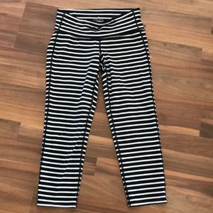 Athleta Capri leggings
